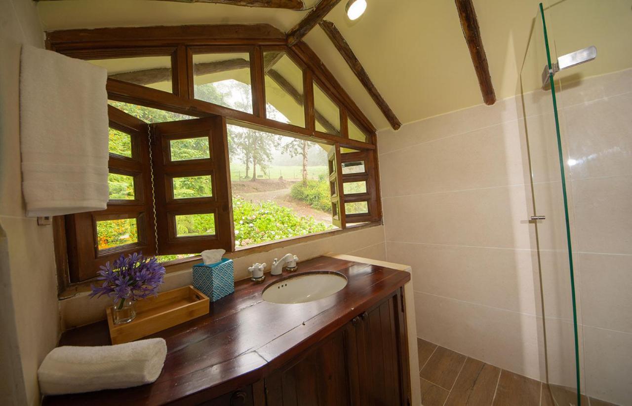 Las Mercedes Lodge Cali Εξωτερικό φωτογραφία